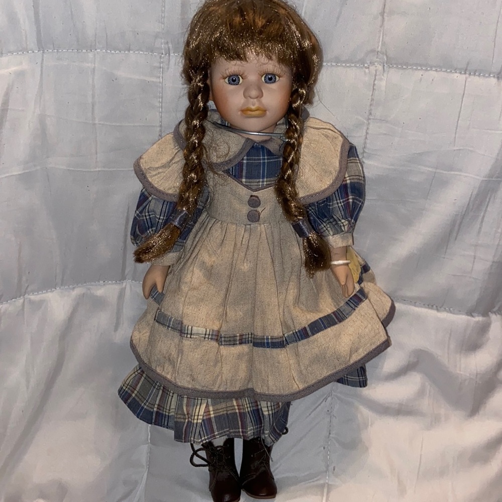 Geppeddo PorcelaIn Doll